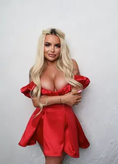 Nastia, 25