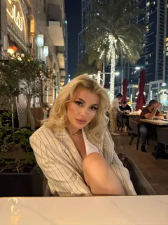 Viktoriia, 28