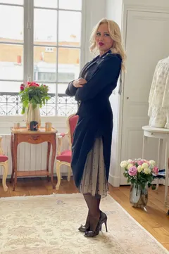 Elena, 51