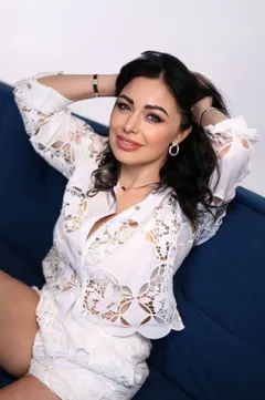 Tetiana, 39