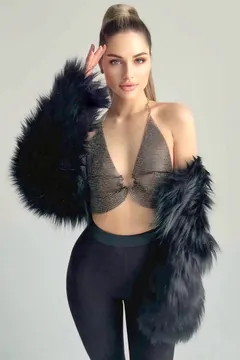 Yuliia, 27