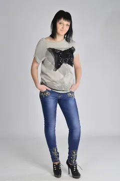Anna, 34