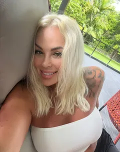 Tetyana, 51