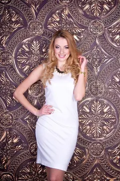 Irena, 33