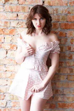 Anna, 31