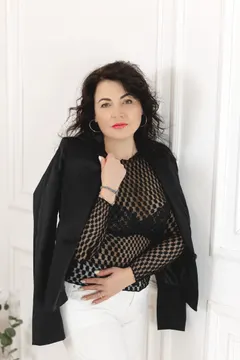 Tatiana, 48
