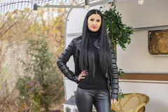 Viktoria, 45
