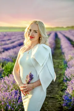 Victoria, 45