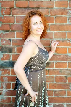 Elena, 48