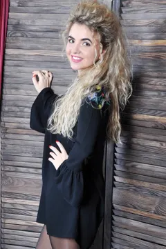 Anna, 36