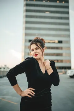 Marina, 31