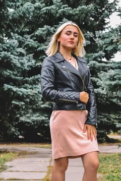 Dasha, 26