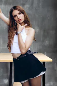 Alina, 26
