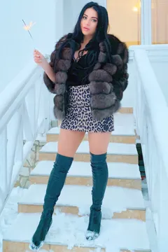 Olga, 33