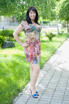 Elena, 39