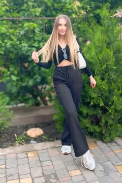 Yaroslava, 29