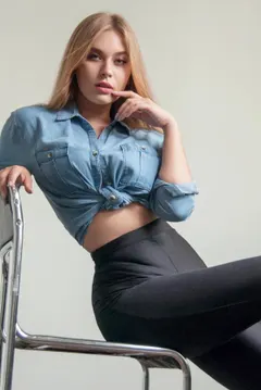 Anastasia, 29