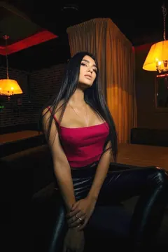 Nadezhda, 28