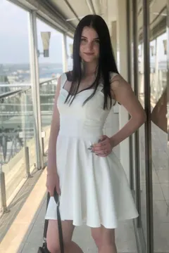 Maria, 27