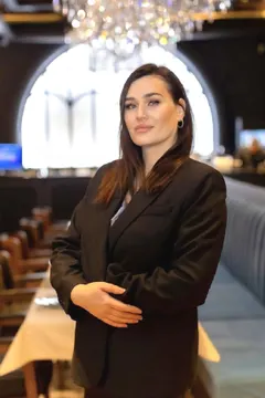 Alina, 39