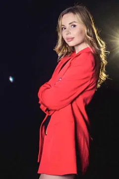 Olga, 32