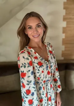 Ludmila, 44