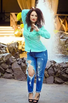 Ylia, 36