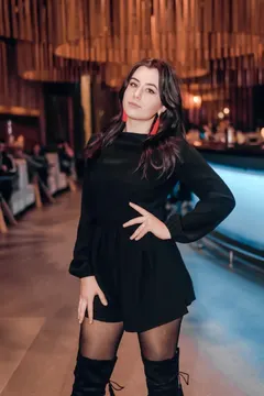 Olga, 26