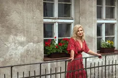 Yana, 46