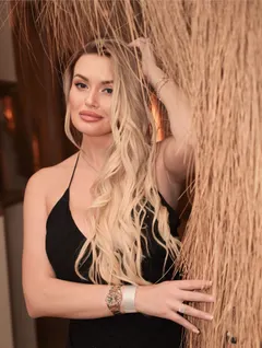 Olena, 38