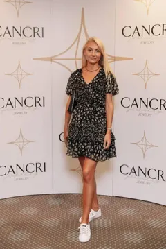 Yulia, 40