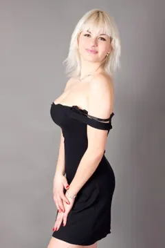 Ekaterina, 38