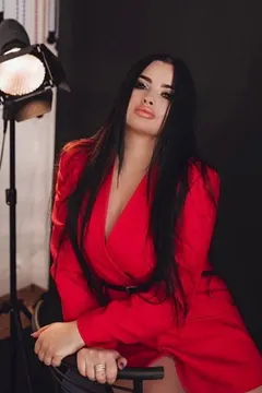 Polina, 31