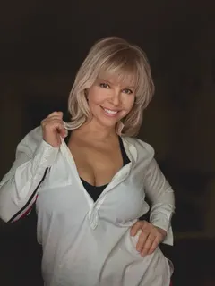 Olena, 57