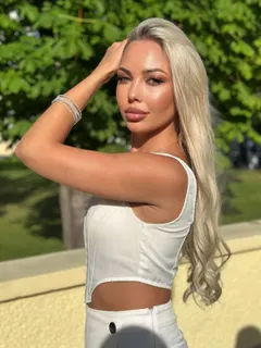Inna, 31