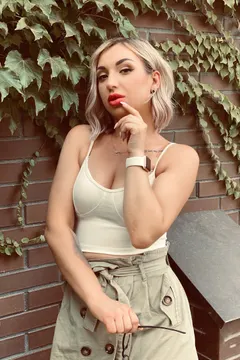 Elyzaveta, 39