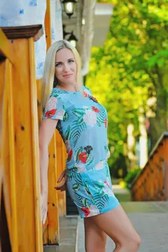 Kristina, 44