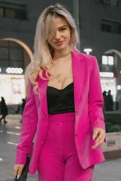 Katya, 25