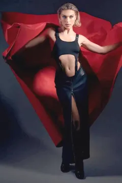 Karina, 29