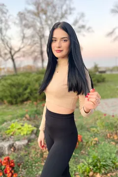 Alina, 25