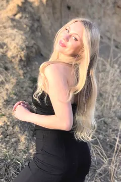 Snezhana, 23