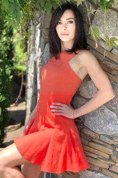 Yana, 36