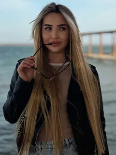 Alina, 27
