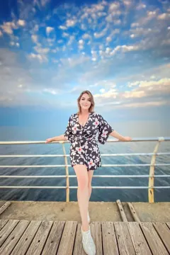 Sofia, 29