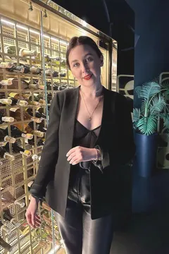 Olesya, 33
