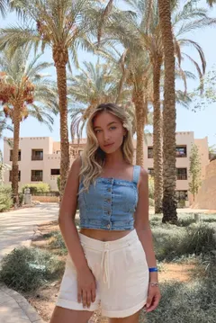 Maria, 27