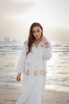 Elena, 29