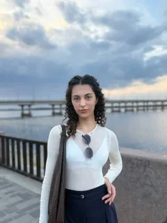 Halyna, 24