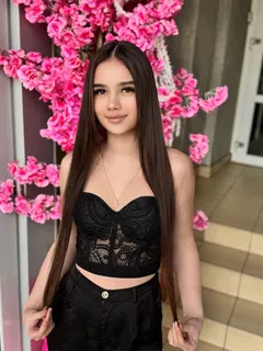 Viktoriia, 20