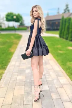 Kristina, 28